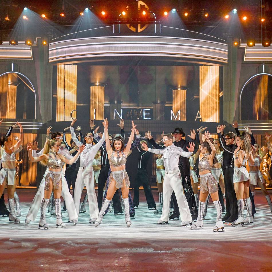 „Holiday on Ice“ feiert Premiere in Grefrath: Traumwelt des Kinos auf dem Eis
