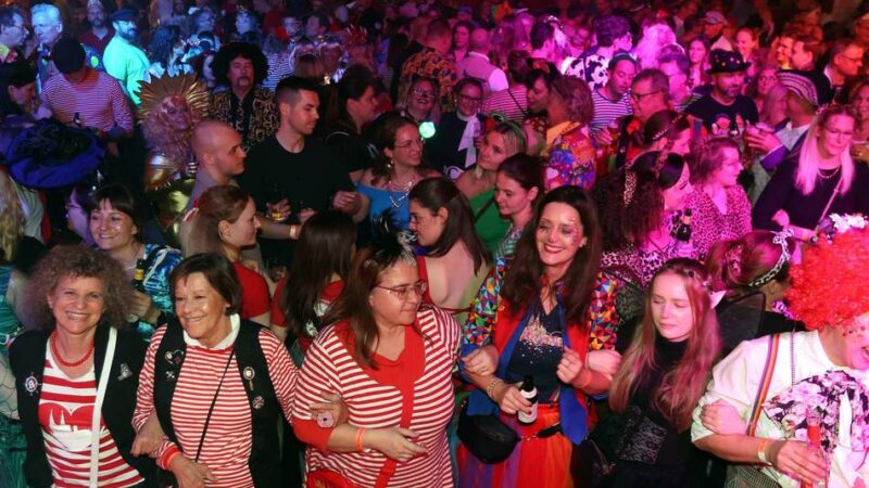 Karneval in Leverkusen – Session 2025/2026: „Stonn op und danz“ – mit Räubern, Brings und Boore