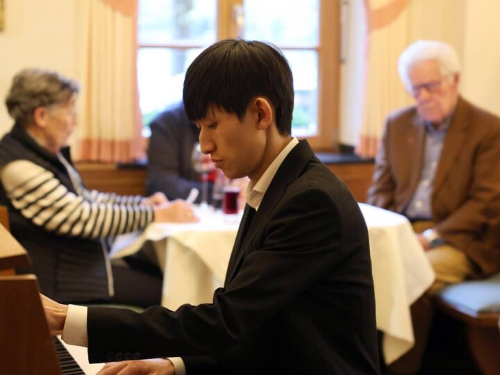 Neues Veranstaltungsformat in Korschenbroich: Erstmals „Weltklassik am Klavier“ in Liedberg