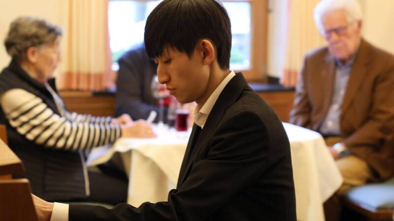 Neues Veranstaltungsformat in Korschenbroich: Erstmals „Weltklassik am Klavier“ in Liedberg