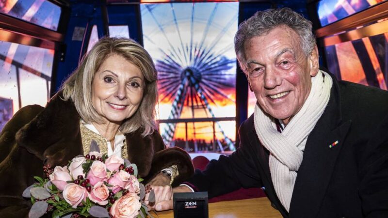 Hochzeit im Riesenrad in Düsseldorf: Wolfgang Rolshoven hat „Ja“ gesagt – und wurde vom Oberbürgermeister getraut