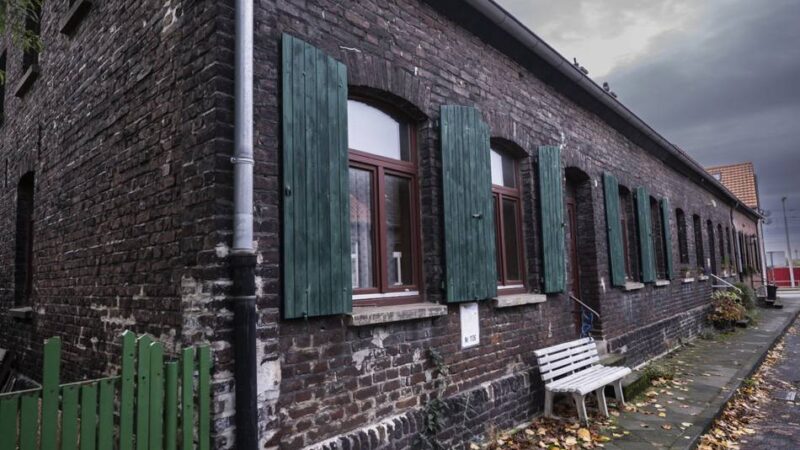 Zwangsversteigerung: Haus in Düsseldorf für unter 300.000 zu haben – aber seine Geschichte ist traurig