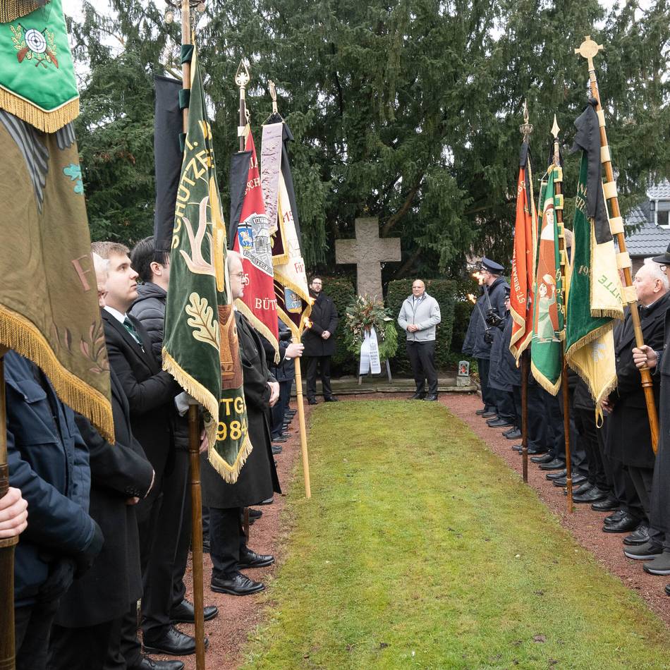Volkstrauertag in Büttgen: „Die Angst vor einem Krieg ist wie ein Gift“