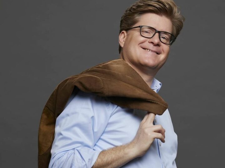 Comedy in Mönchengladbach: Deutschlehrer „Herr Schröder“ auf Klassenbesuch in der NEW Box