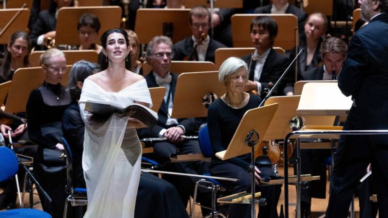 Brittens „War Requiem“ in der Tonhalle: Mitreißende Friedensbitte