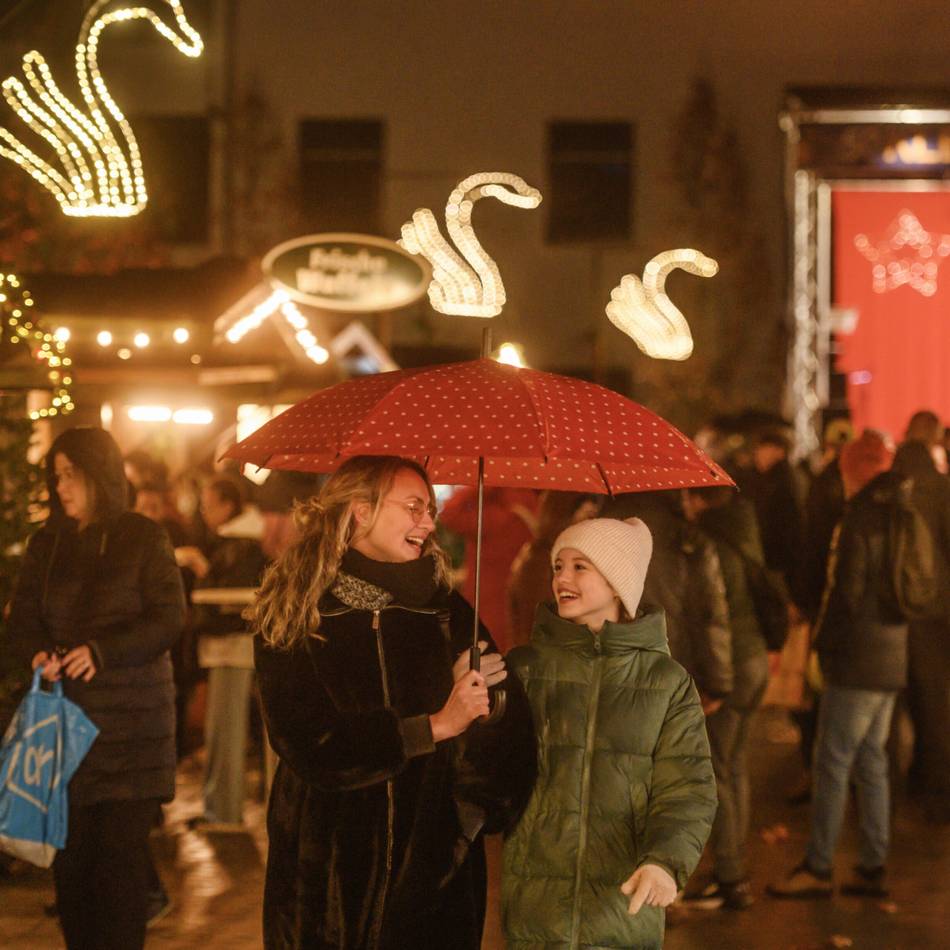 Budenzauber eröffnet: Klever Weihnachtsmarkt ist in seine 50. Auflage gestartet