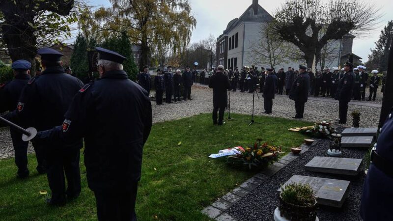 Termine für alle Stadtteile: Gedenkfeiern zum Volkstrauertag 2025 in Kleve