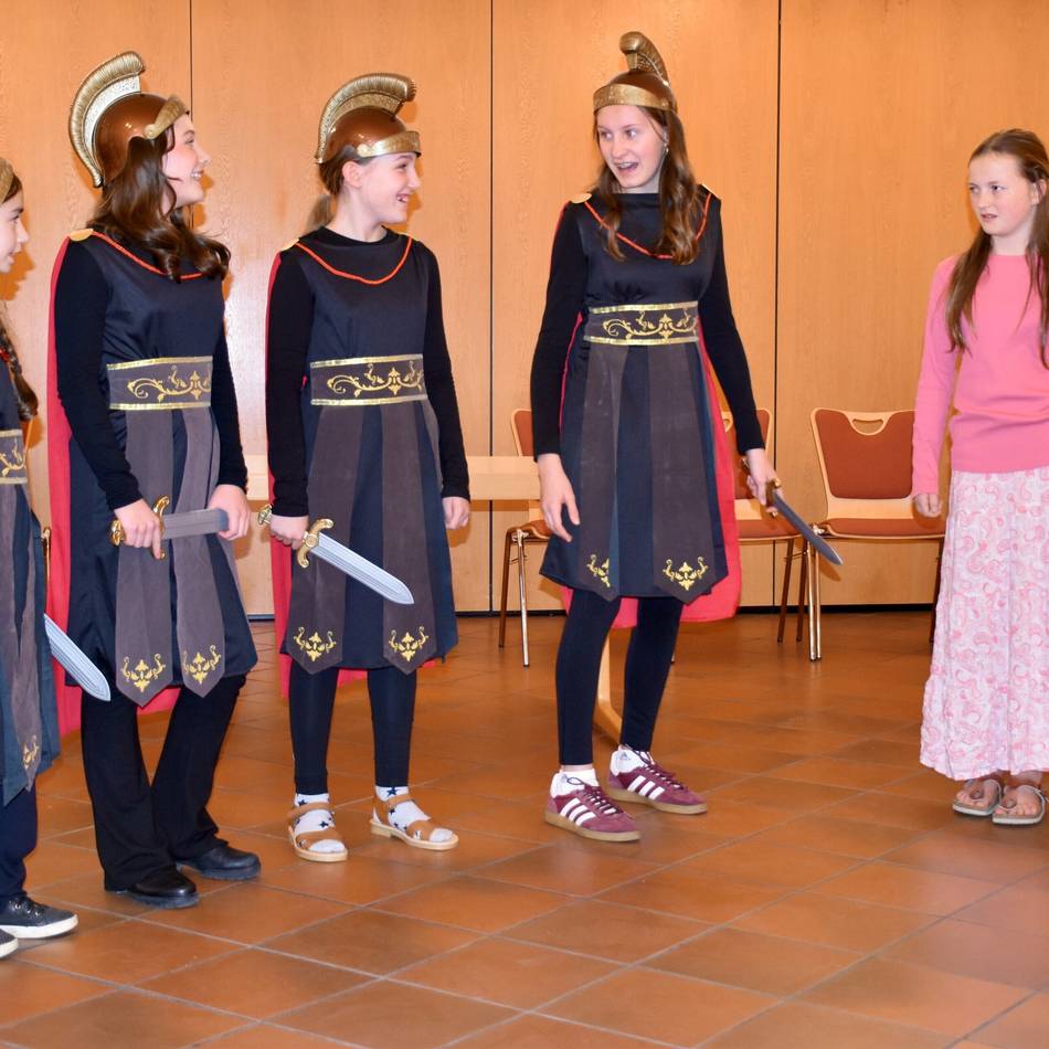 Musikaufführung von Kindern in Düsseldorf: Fünf Brote und zwei Fische