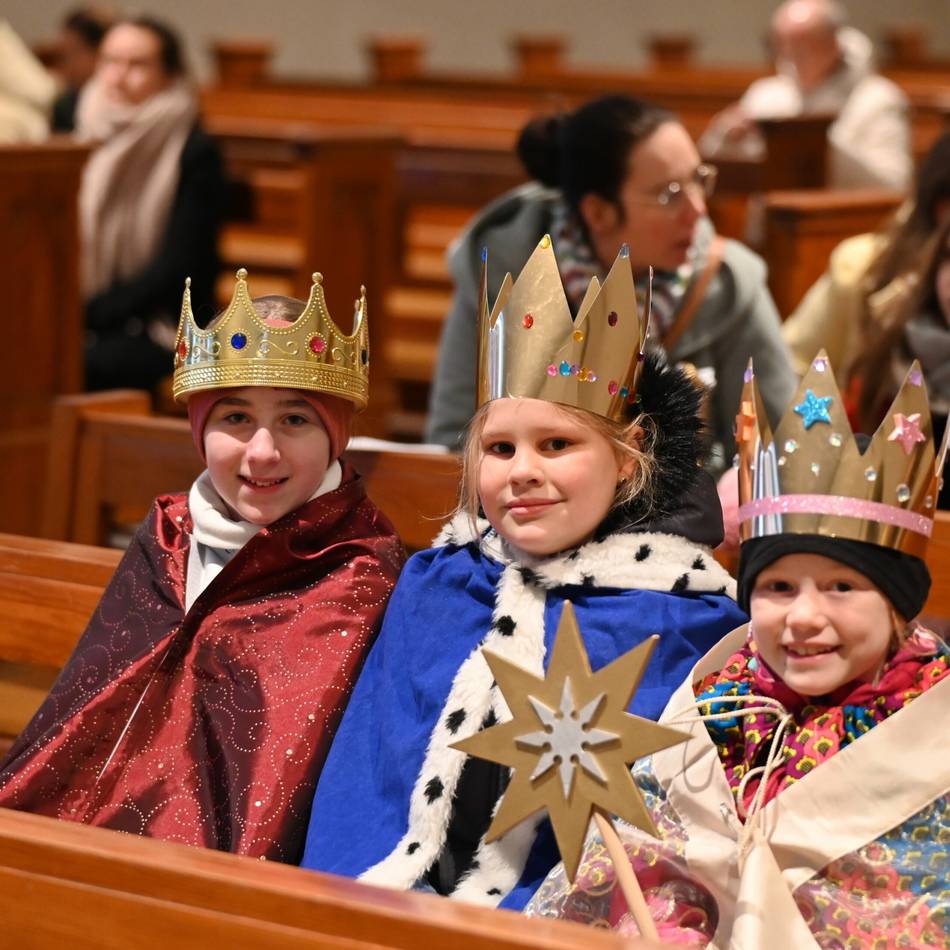 Dreikönigs-Brauchtum in Radevormwald: Vorbereitung für die Sternsingeraktion läuft