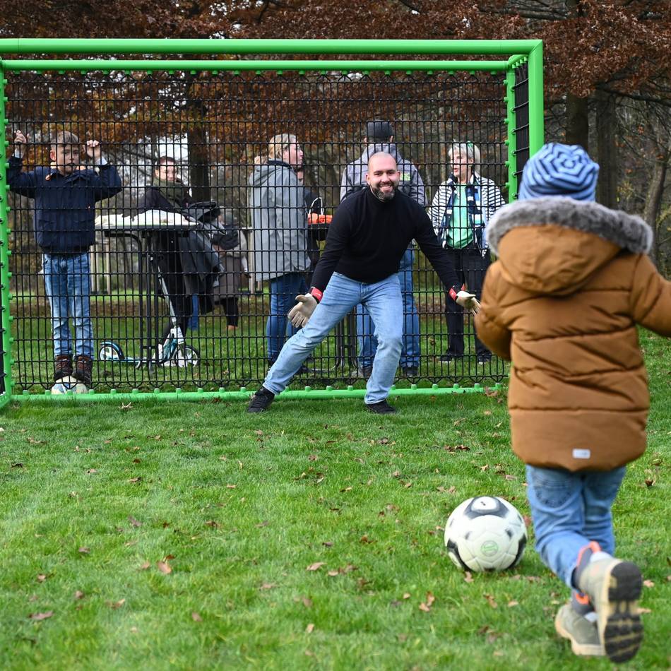 Freizeitfläche in Hückeswagen freigegeben: „Anstoß“ für die neue Wupperaue