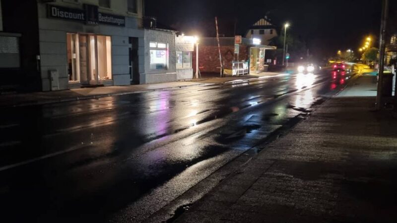 Teils stockdunkel: Störung bei der Straßenbeleuchtung in Erkelenz