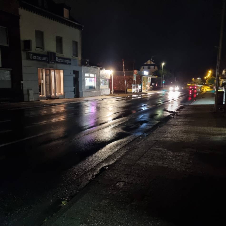 Teils stockdunkel: Störung bei der Straßenbeleuchtung in Erkelenz