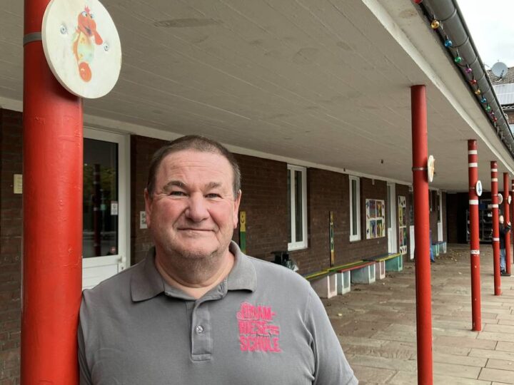Engagierter Hausmeister aus Meerbusch: „Wenn mich jemand fragt, wie viele Kinder ich habe, sage ich 400“
