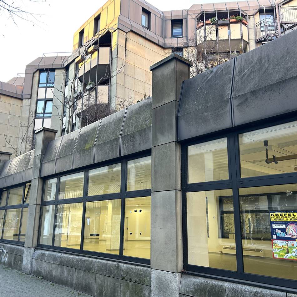 Nach jahrelangem Leerstand: Flink zieht ins ehemalige Postbank-Gebäude an der Hansastraße