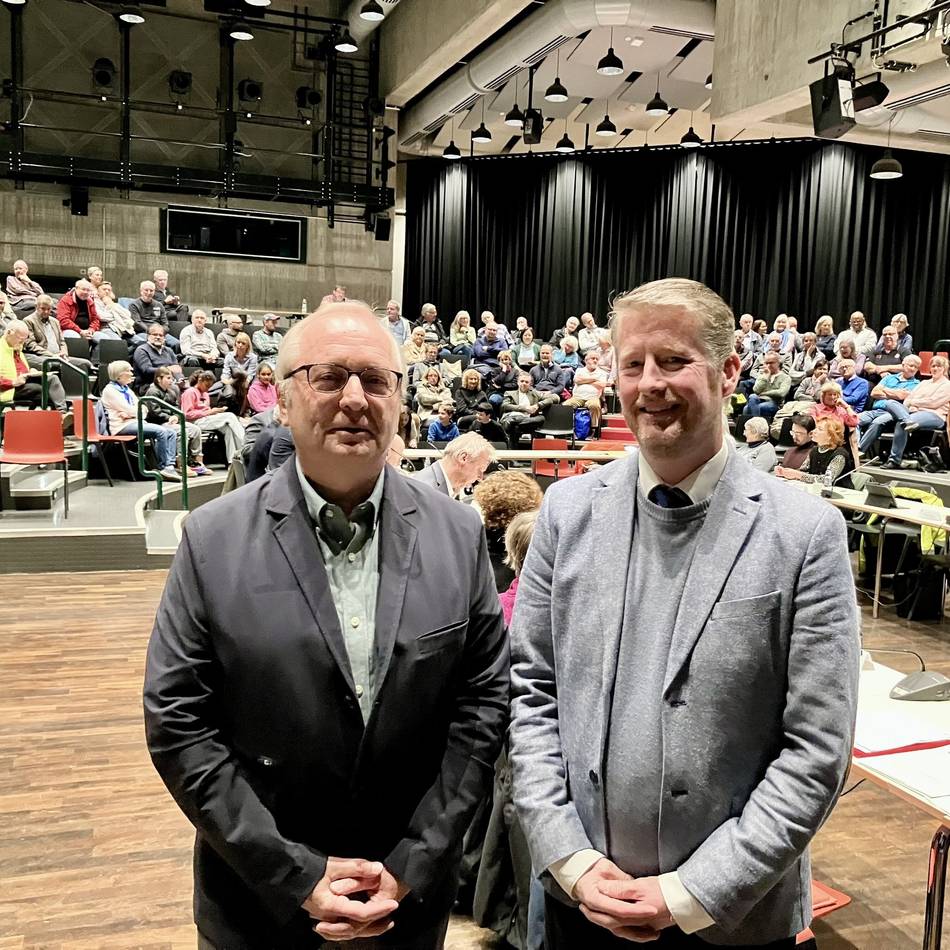 Bezirkspolitik in Düsseldorf: Bezirksvertretung wählt Carsten Pütz zum Bezirksbürgermeister