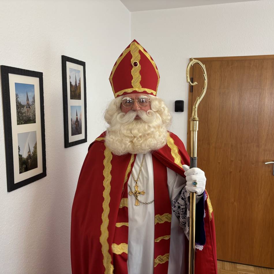 Tradition auf dem Spoykanal: Der Klever Nikolaus, der über das Wasser kommt