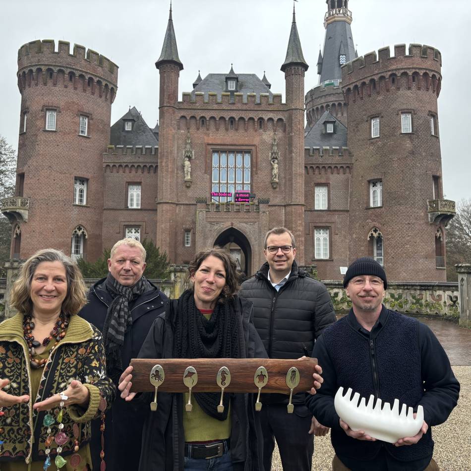 Auf Schloss Moyland: Das bietet der Kunsthandwerker-Weihnachtsmarkt 2025