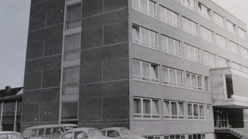Verwaltungssitz in Radevormwald: Vor 55 Jahren wurde das Rathaus eingeweiht