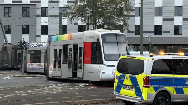 Bahn-Unfall in Düsseldorf-Holthausen: Strecke für U72 und U76 wieder freigegeben – Unfallursache weiterhin unklar