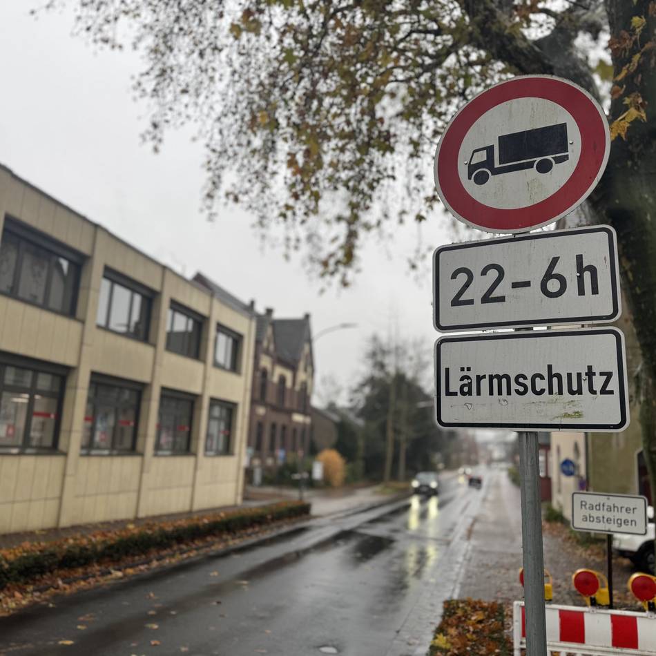 „Eine unglaubliche Belastung“: Anwohner fordern Lkw-Fahrverbot für die Poststraße in Xanten