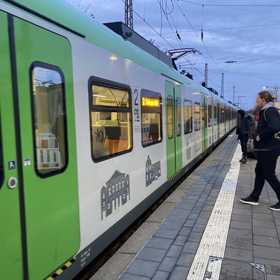 S-Bahnen S1 und S6: Bahn überlässt Pendler ihrem Reise-Schicksal