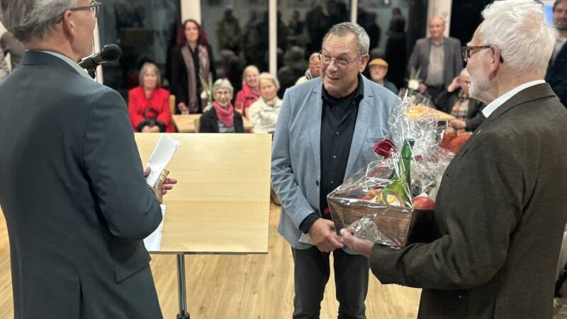 Sogar Backenzähne eines Wollhaar-Mammuts zu sehen: Archäologische Zeugnisse der Dormagener Stadtgeschichte