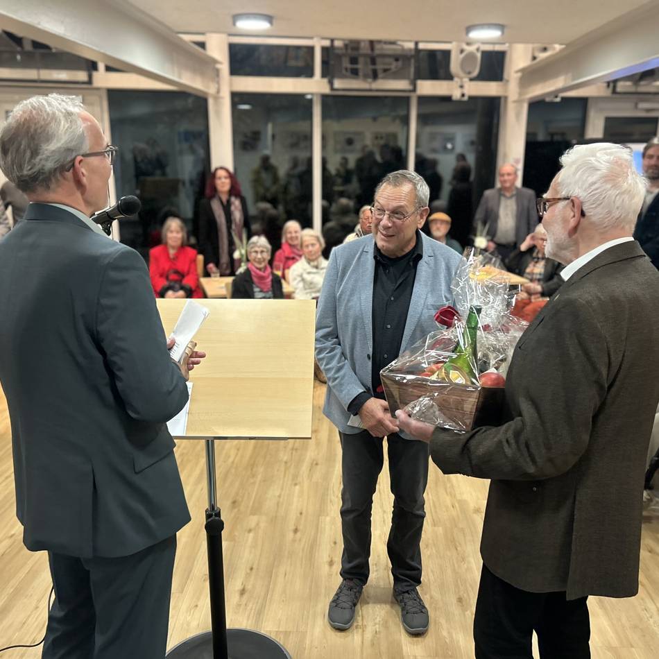 Sogar Backenzähne eines Wollhaar-Mammuts zu sehen: Archäologische Zeugnisse der Dormagener Stadtgeschichte