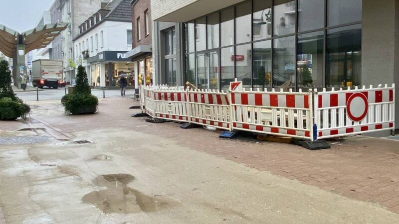 Erkelenzer Innenstadt: Warum die Kölner Straße Baustelle bleibt