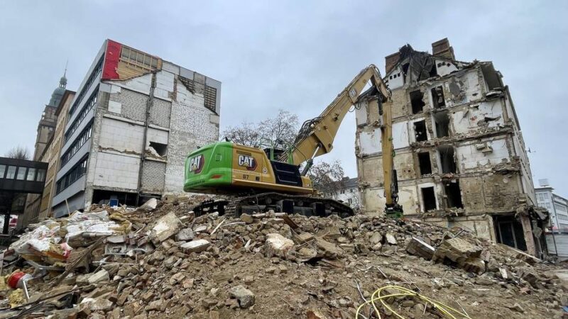 Abriss für Rathaus-Neubau: Plötzlich klafft eine Lücke in der Rheydter Innenstadt