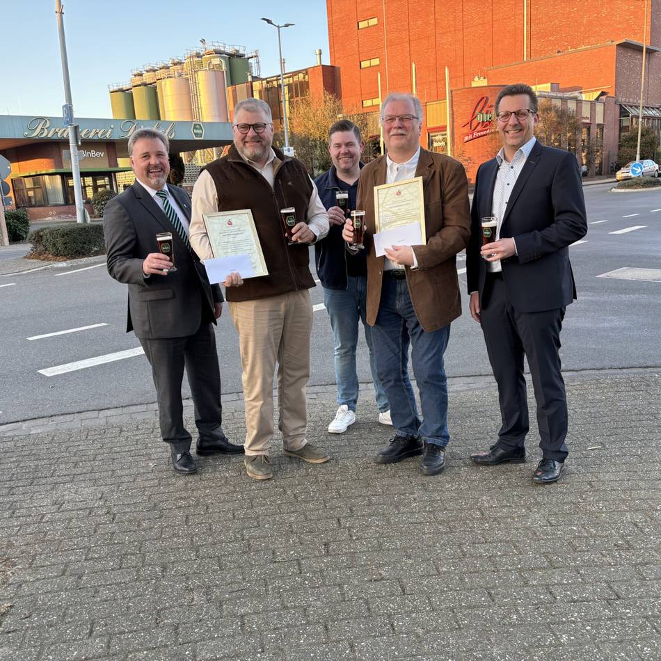 Vorschläge einreichen: Wer soll den Bürgerpreis der Gemeinde Issum erhalten?