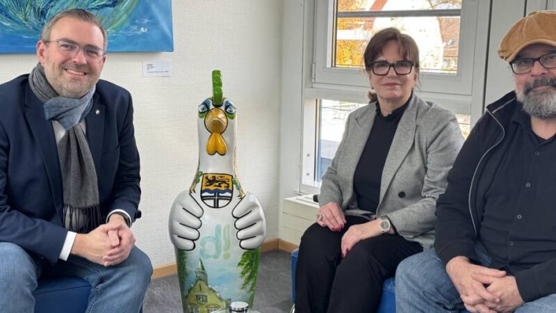 Ideen für Name gesucht: Dormagen bekommt ein Kunsthuhn zum Geburtstag