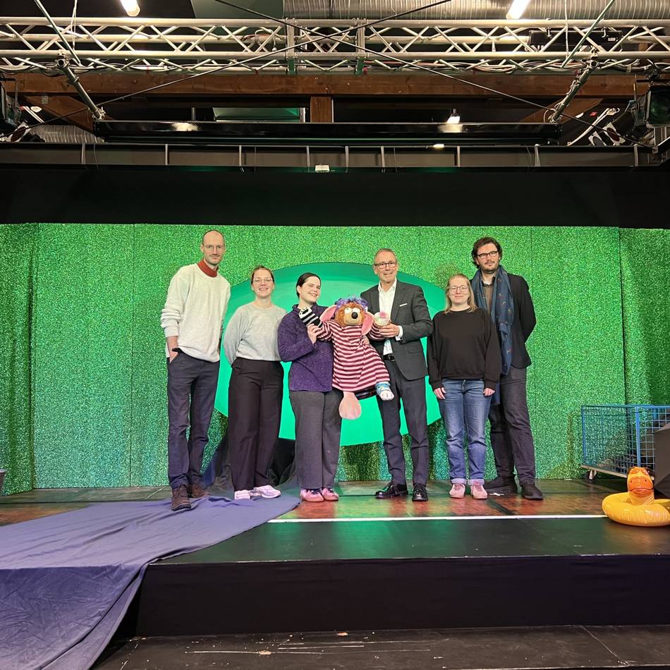 Schlosstheater Moers: Neues Familienstück – Abenteuer mit Anfall und Ente