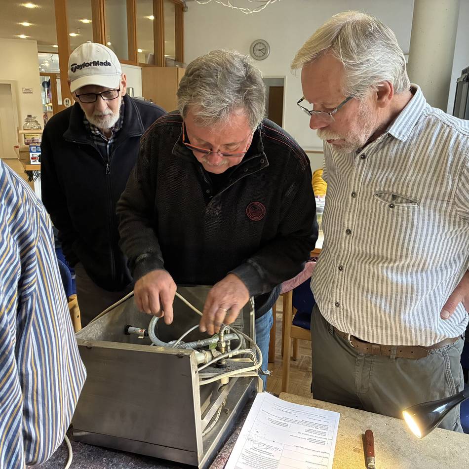 Reparatur-Café in Moers: Alte Teile wieder fit machen