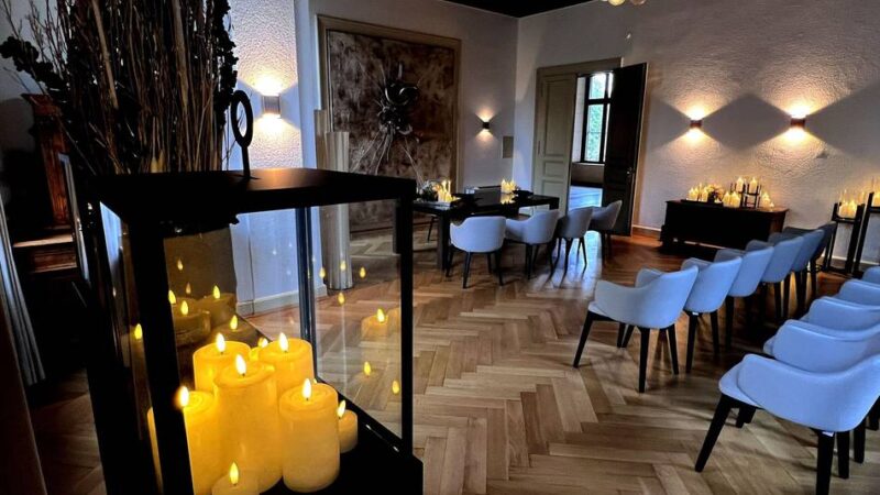 Trauzimmer Schloss Neersen: Wieder Termine für Candlelight-Trauungen verfügbar