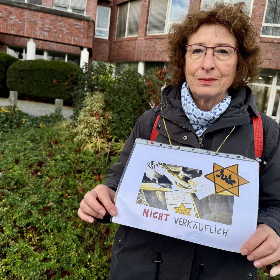 Abgesagte Versteigerung von Holocaust-Relikten: Demo in Neuss – „Eine Ohrfeige für Opfer und Hinterbliebene“