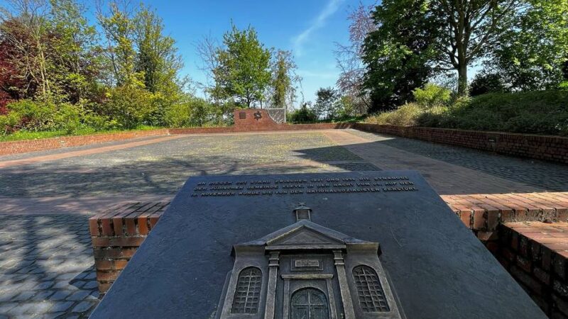 Auf dem Synagogenplatz: Gedenken an die Pogromnacht in Kleve