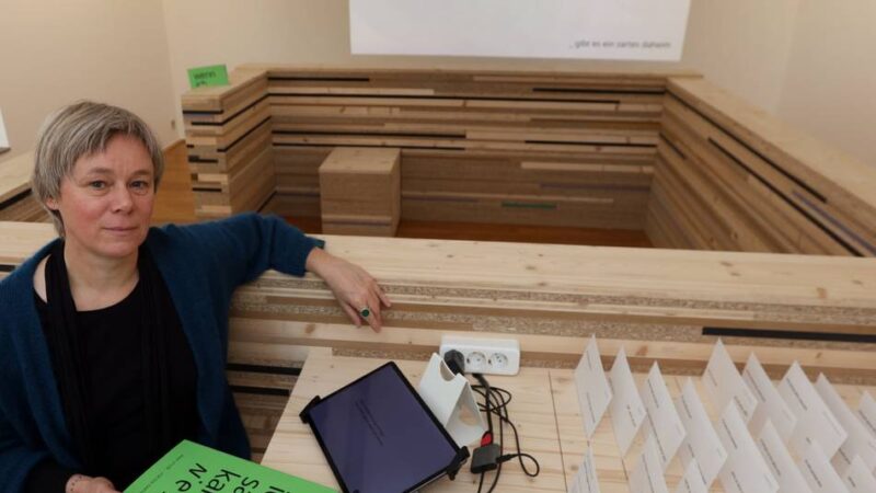 Interaktive Installation in Leverkusen: Morsbroich hat nun einen „Nistkasten für Sätze“