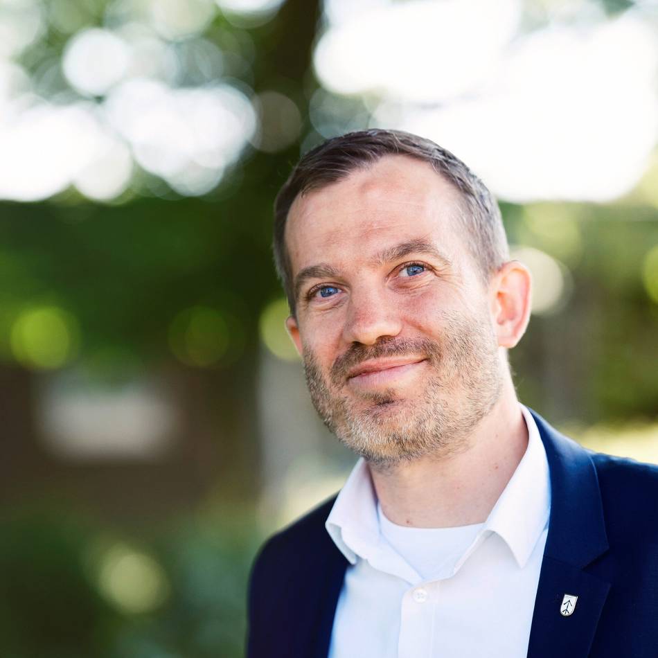 Rat in Straelen hat sich konstituiert: Straelens Bürgermeister stellt klar: „Ich stehe für unsere Demokratie“