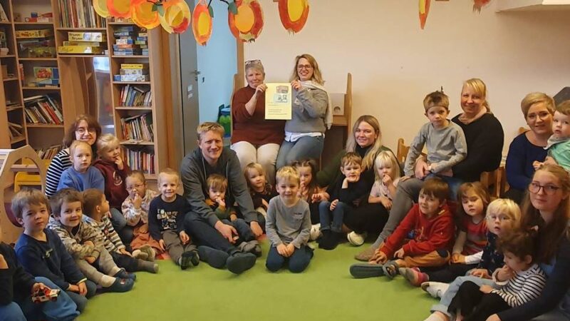 Spenden aus Bergischen Wanderwochen: Wandern für die neun Kindergärten in Hückeswagen