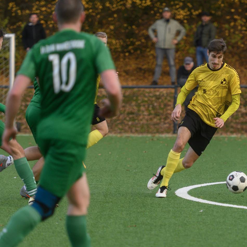 Das Topspiel in der Fußball-Kreisliga A Kleve/Geldern: Viktoria Winnekendonk stellt den Spielverlauf eiskalt auf den Kopf