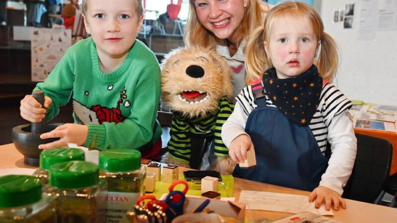 Erste Familienmesse in Radevormwald: Eine Messe voller Brücken und Hilfsangebote