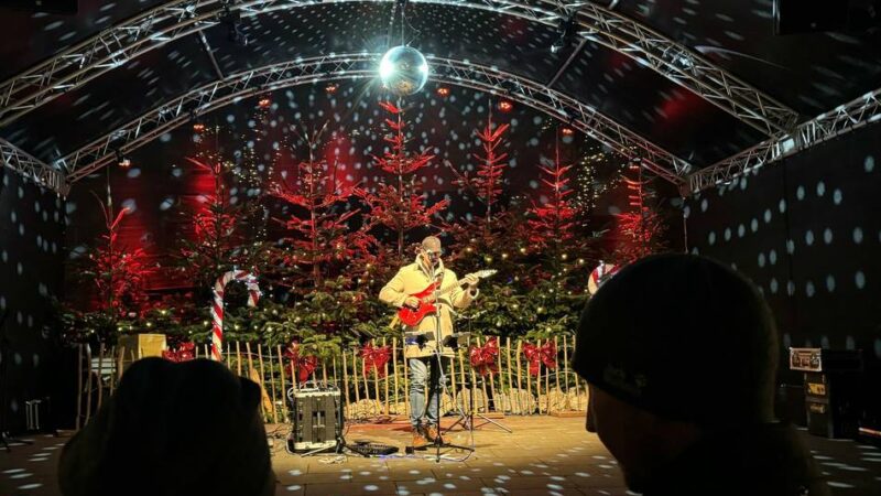 Übersicht über das Programm: Xantener Weihnachtsmarkt startet wieder mit Glühwein-Happy-Hour