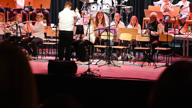 Jubiläumsjahr der Hückeswagener Realschule: Orchester begeistert mit einem Doppel-Konzert