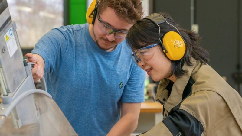 Veranstaltung in Neuss: Mint-Talente gesucht – Experten geben Tipps zur Nachwuchsförderung