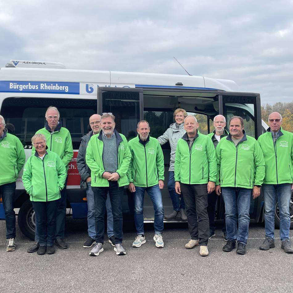 Fahrsicherheitszentrum in Rheinberg: Bürgerbusfahrer absolvieren ein Fahrsicherheitstraining