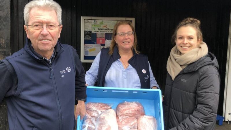 Spendensammlung in Rheinberg: Edeka unterstützt die Tafel mit der Aktion Braten-Paten