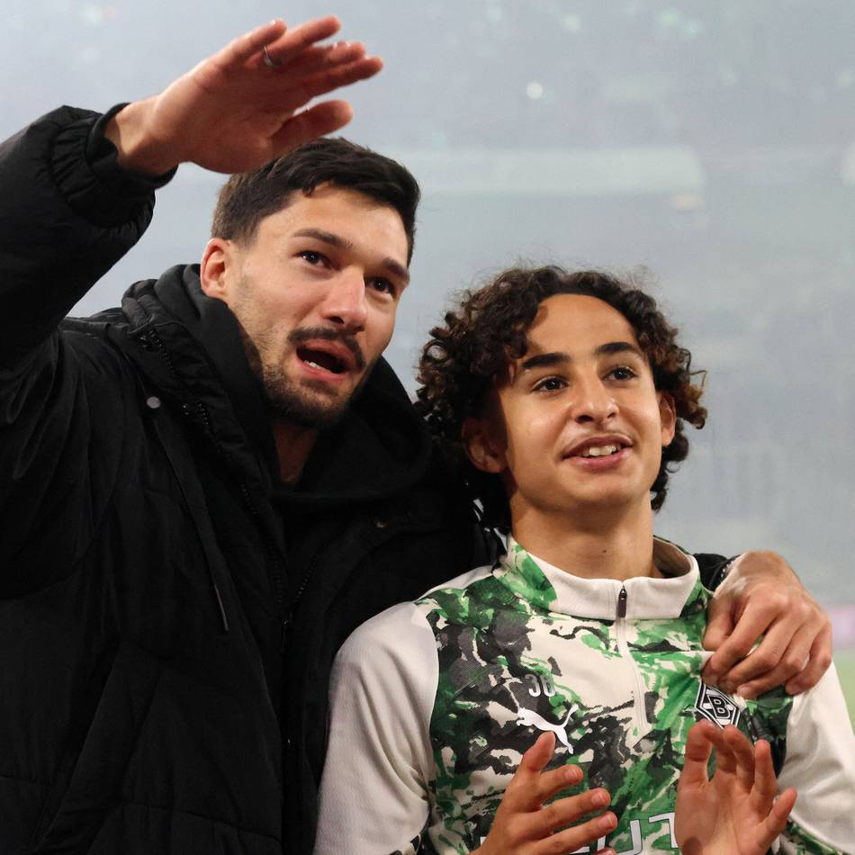 Nach dem Derbysieg geknipst: Kleindienst und Mohya – was ein Foto über Gladbachs Team aussagt