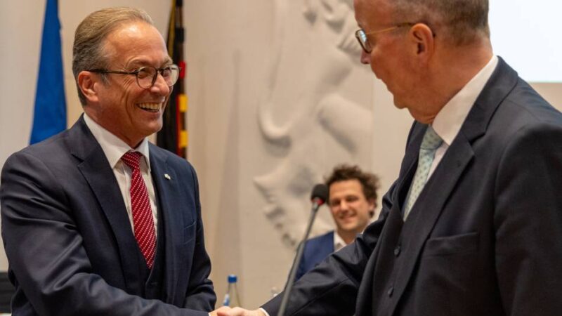 Neusser Stadtverwaltung wird umstrukturiert: Neuorganisation soll Baustellen beschleunigen