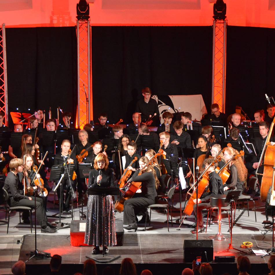 Charity-Konzerte im Zeughaus: „A Night in White Satin“ verzaubert Neuss gleich doppelt