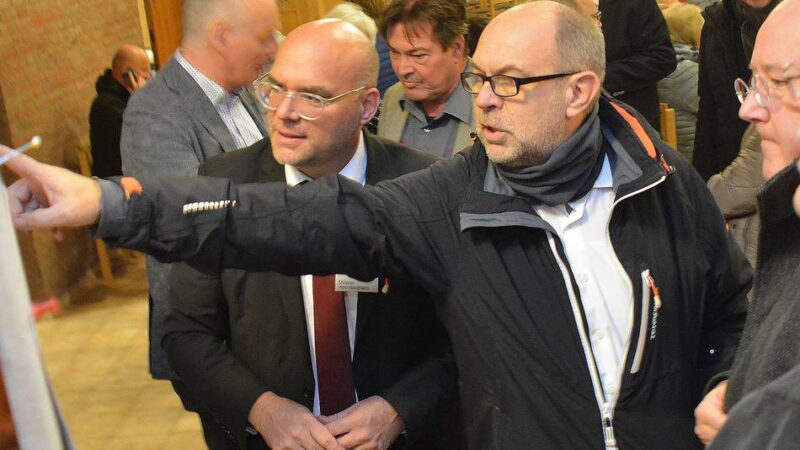 Bürgerveranstaltung zum geplanten Supermarkt in Holzbüttgen: „Ich brauche einen Markt vor der Tür“